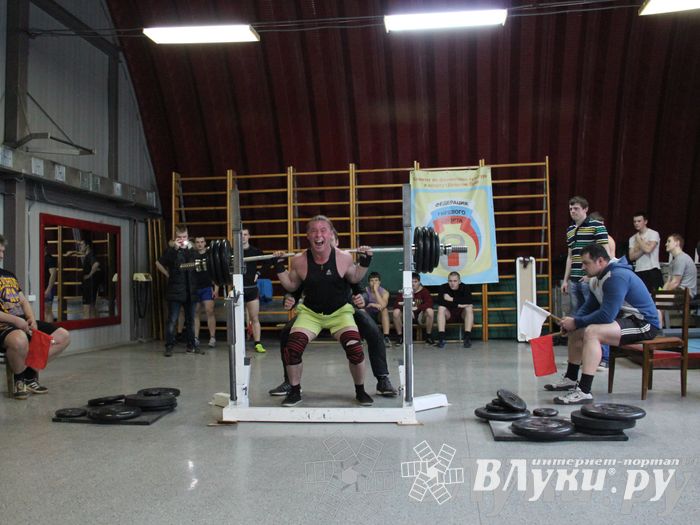 Первенство города Великие Луки по пауэрлифтингу и жиму лежа