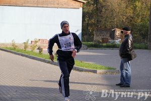 На о. Дятлинка прошел кросс среди обучающихся 8-х классов