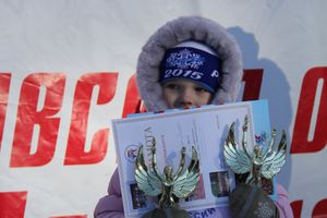 Всероссийская массовая лыжная гонка «Лыжня России 2015» состоялась в Великолукском районе (фото)