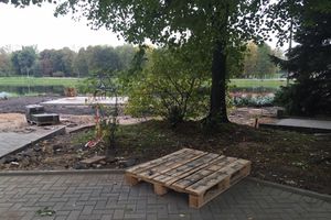 В Великих Луках ремонтирую набережную реки Ловать (фото)