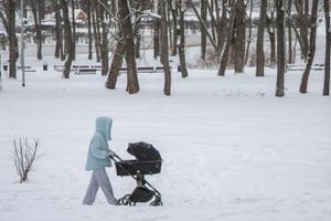 С 2026 года отпуск по уходу за ребёнком будут учитывать в стаже без ограничений