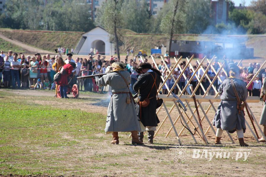 Великолукская Крепость соединила прошлое и настоящее (ФОТО)