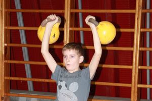 В Великих Луках состоялся Чемпионат по гиревому спорту (фото)