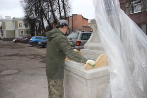 Великолукская семья восстанавливает уникальные фонари (ФОТО)
