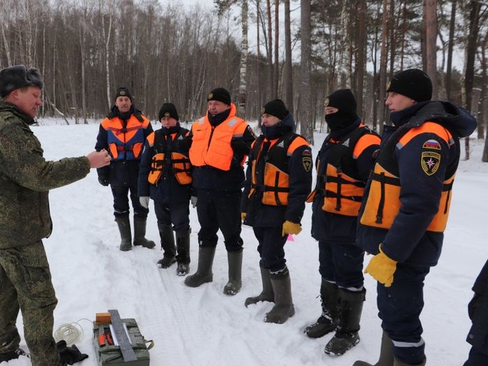 В МЧС готовятся к возможным подрывам льда на псковских реках (ФОТО)