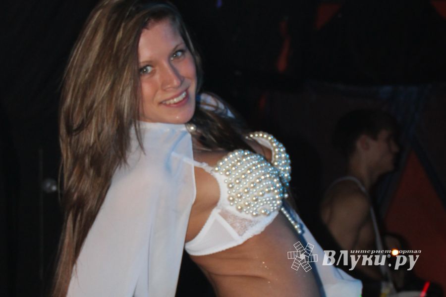 Радиостанция «Европа Плюс Великие Луки» отметила свой День рождения в развлекательном центре «SPACE»