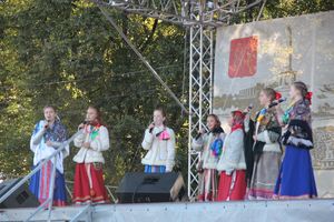 В Великих Луках прошла универсальная осенняя ярмарка (ФОТО)