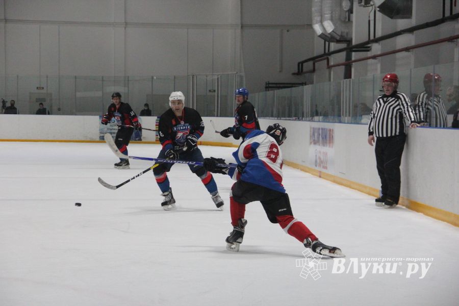 Великолучане уступили красногородцам поездку в Сочи (ФОТО)