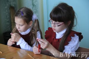 Великолукских лицеистов посвятили в «Маленькие мастера»