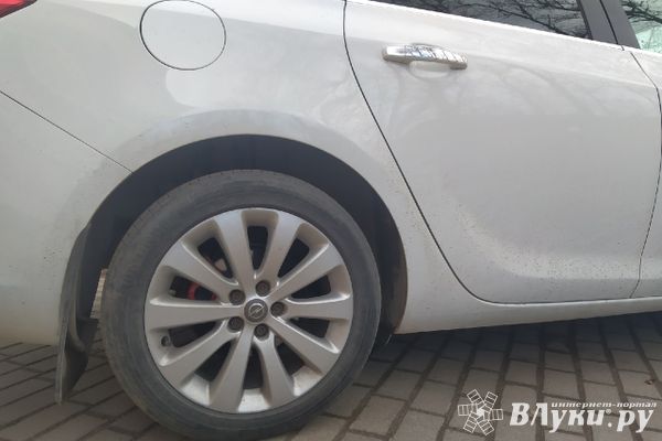 В России запретили использовать шипованные шины летом