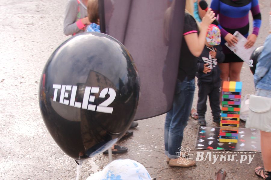 Tele2 поздравила великолучан с Днем рождения любимого города (фото)