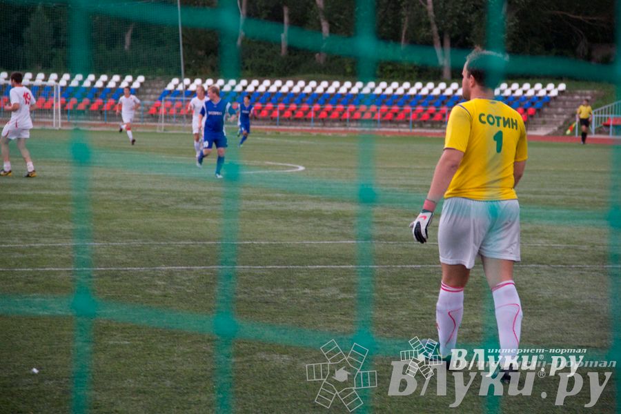 Футбольный матч «Экспресс-2» — «КПРФ»