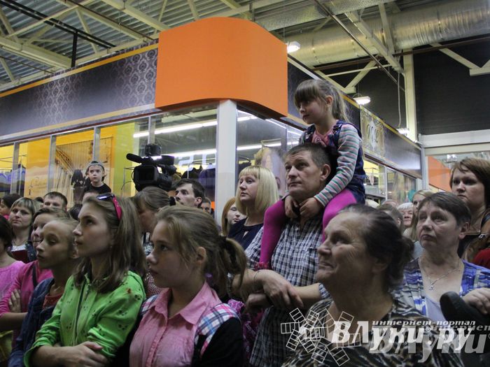 Торговый центр «Апельсин» отметил День рождения