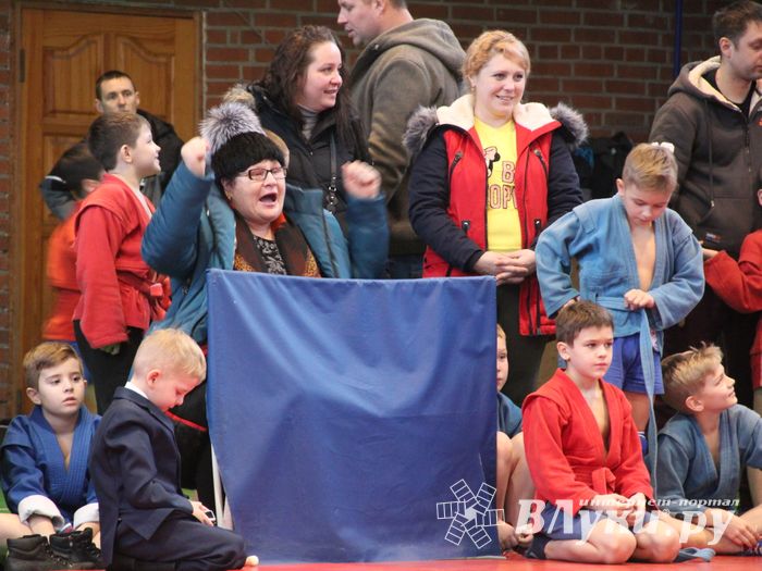 Открытый турнир по самбо «Новогодняя звезда-2019» прошел в Великих Луках (ФОТО)