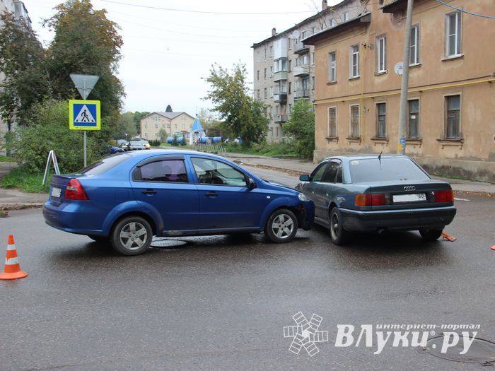 В ДТП на Ставского едва не пострадал ребёнок (ФОТО)