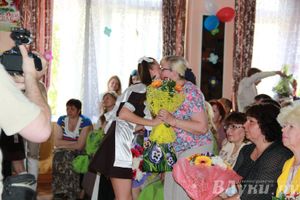 В Великих Луках прозвенели «Последние звонки»