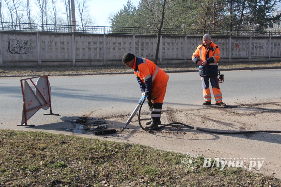 Ямочный ремонт на ул. Нелидовской (ФОТО)