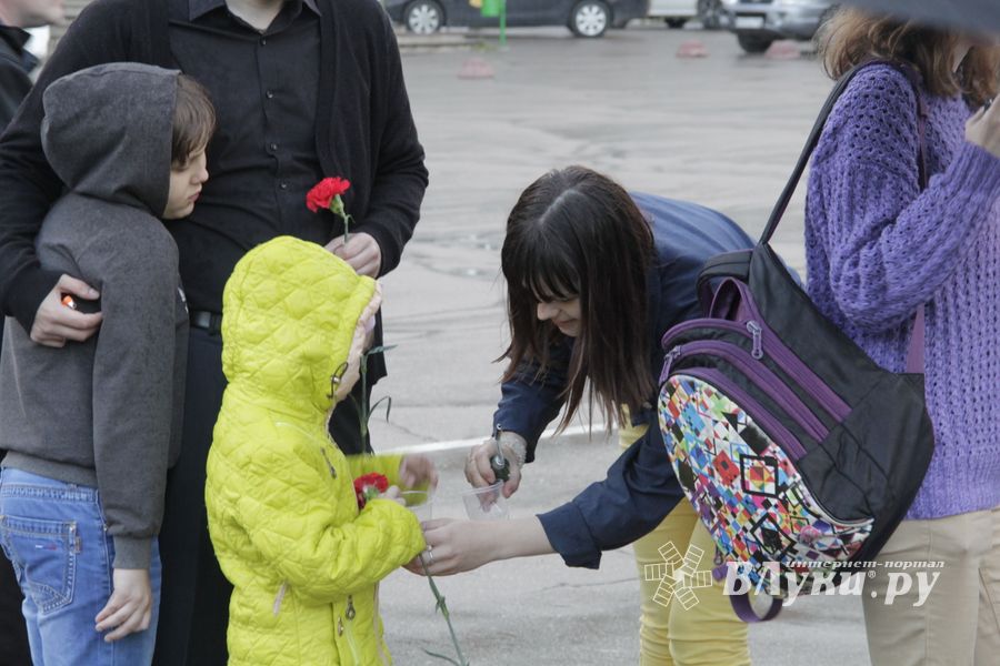 Почтить память павших и поддержать акцию «Свеча памяти» сможет каждый великолучанин (ФОТО)