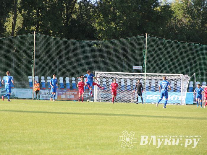 Футбол (ФОТО)