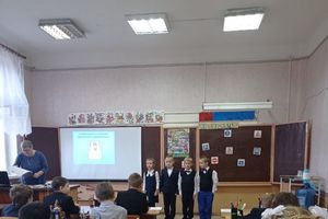 Учеников начальных классов Лычёвской школы посвятили в пешеходы (ФОТО)