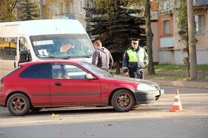ДТП затруднило движение на пр-те Гагарина в Великих Луках (ФОТО)