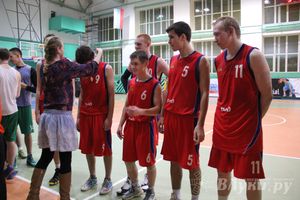 Команды ВЛГАФК стали лучшими на Чемпионате города по баскетболу (фото)