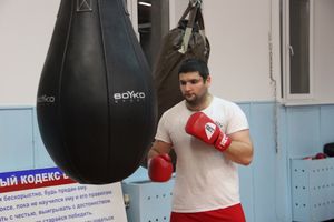 Боксёр Сергей Егоров стал временно баскетболистом (ФОТО)