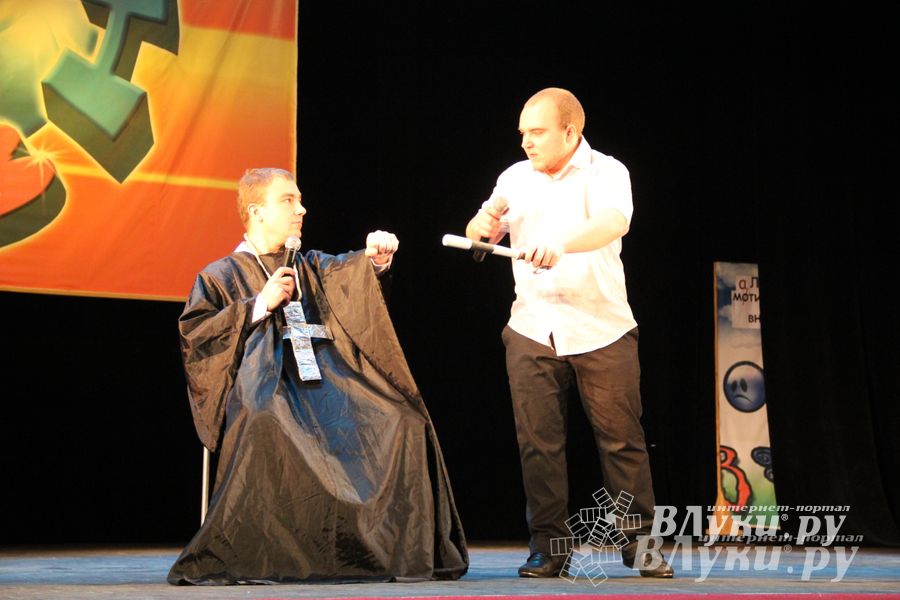 Великолукские КВНщики «перезагрузились» (фото)