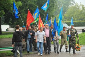 Участники Автопробега ВДВ «Россия - Казахстан - Беларусь «Дорогами воинской славы» посетили Великие Луки