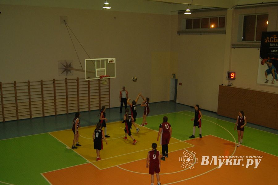 Великолучанки завоевали «серебро» на традиционном турнире по баскетболу (ФОТО)