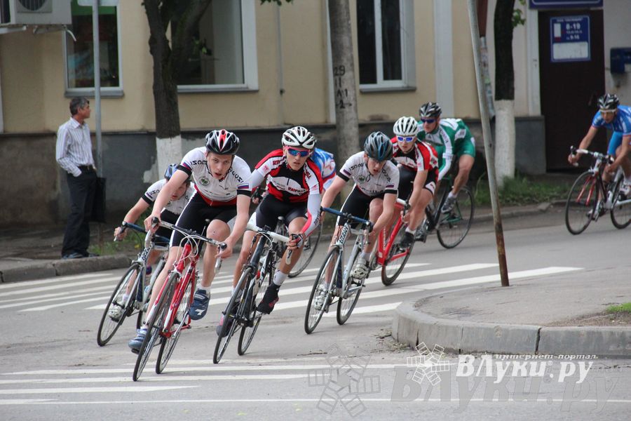 Гонка-критериум по велосипедному спорту