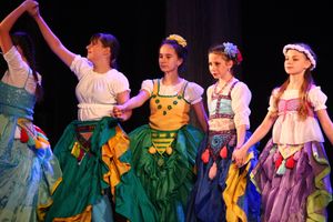 В ГДК им. Ленина встречают Новый год (ФОТО)