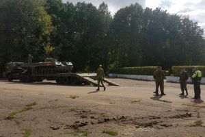 Танк Т-90 в Великих Луках (ФОТО)