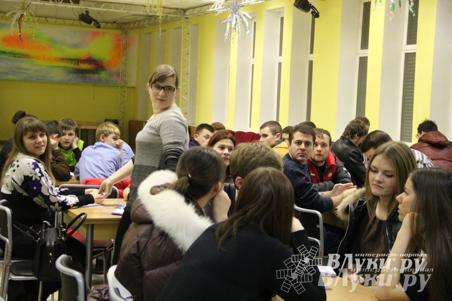 Четвертый тур игр «Что? Где? Когда?» состоялся вчера в ДК ЛК (фото)