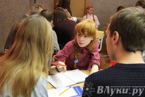 XIII Фестиваль интеллектуальных игр «Встречи на Ловати» проходит в Великих Луках (фото)