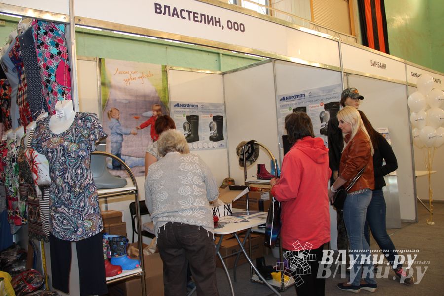 В Пскове проходит 22-ая универсальная выставка (фото)