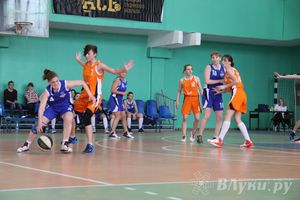 игра за 1 место, девушки: НГУ (Санкт-Петербург) — ВЛГАФК (В. Луки)