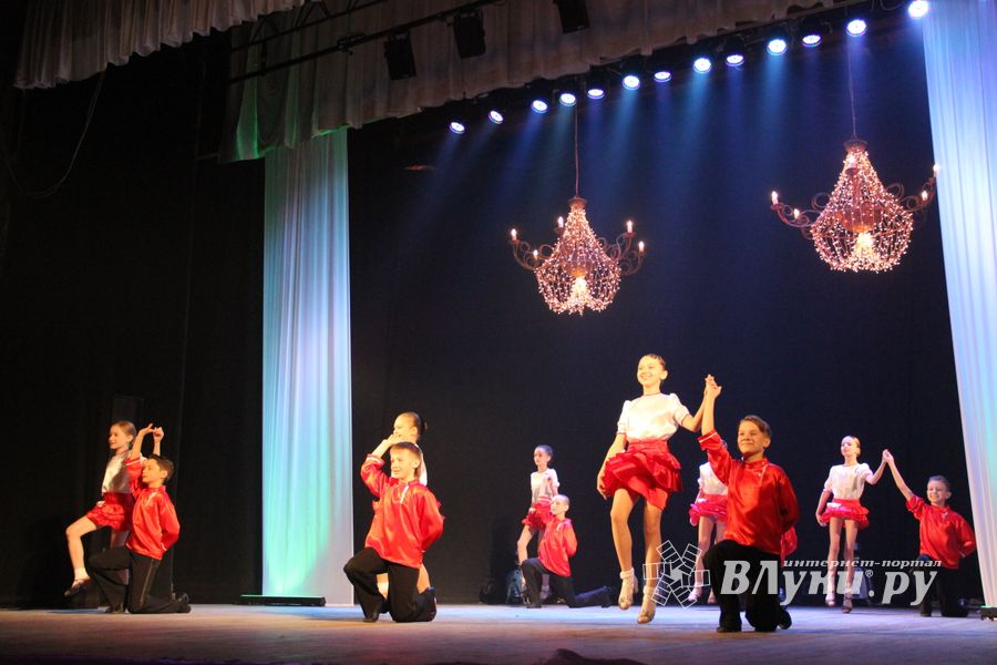 14 мая состоялся концерт хореографического коллектива «Созвездие» - «Бал» (ФОТО)