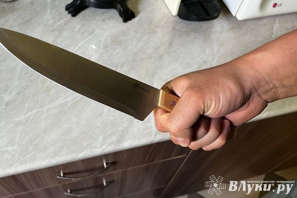 В Великих Луках в подвале жилого дома обнаружено тело мужчины