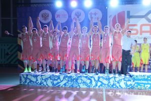 В Великих Луках прошли финальные игры Чемпионата ШБЛ «КЭС-БАСКЕТ» (фото)