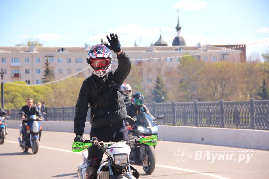 В Великих Луках открыли мотосезон - 2017 (ФОТО)
