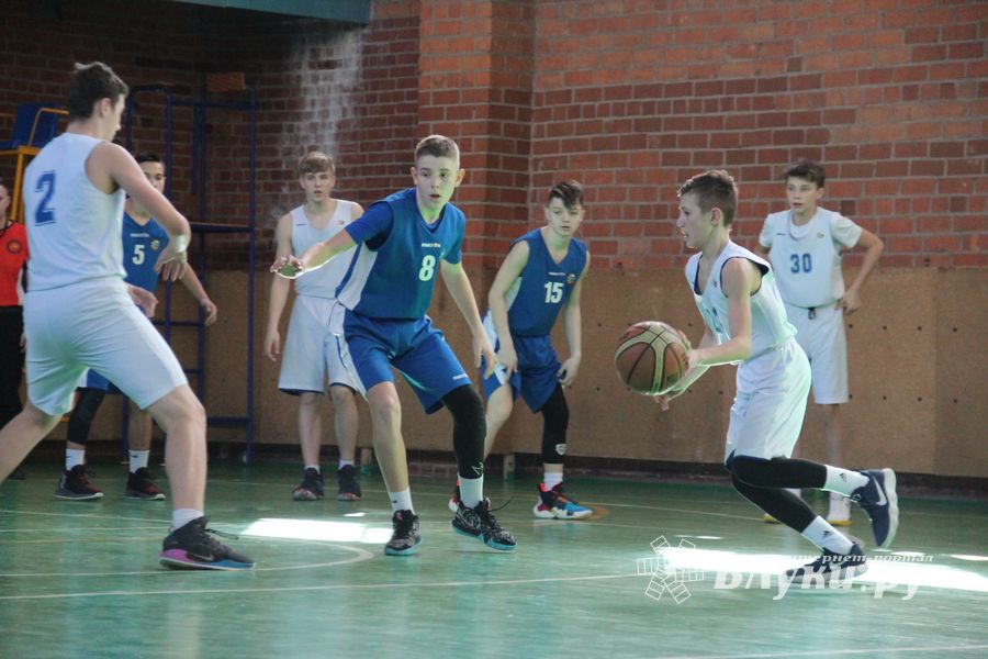 Великолучане завоевали золото финальных соревнований по баскетюолу 11-й областной Спартакиады (ФОТО)