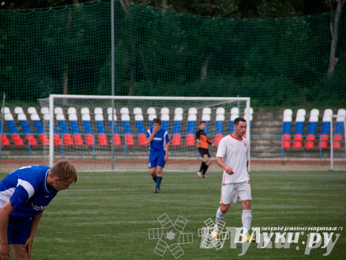 Футбольный матч «Экспресс-2» — «КПРФ»