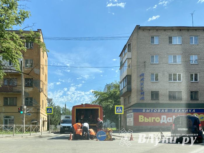 На перекрёстке Некрасова-Ботвина затруднено движение (ФОТО)