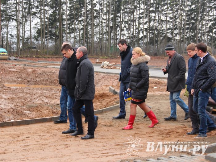 В медленном строительстве великолукского велоцентра виноват дождь (ФОТО)