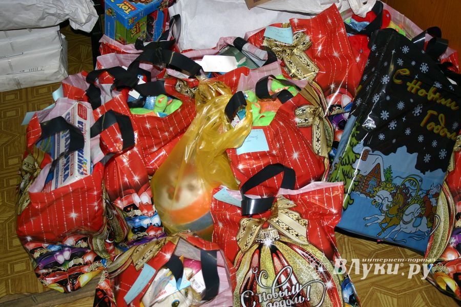 Новый год – время дарить подарки