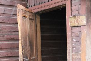 В Великих Луках сносят барак (ФОТО)