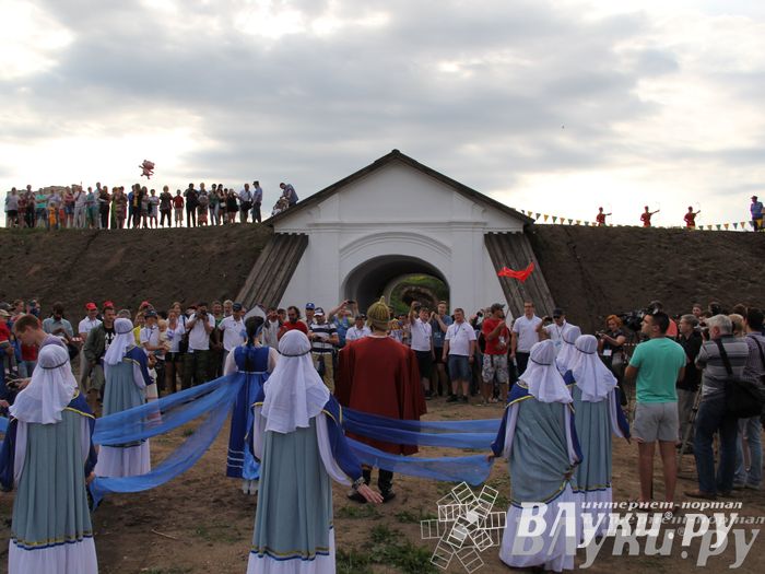 Открытие 19-й Международной встречи воздухоплавателей в Великих Луках