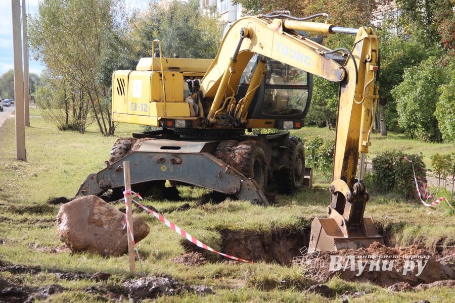На ул. Гражданской – прорыв водовода (ФОТО)