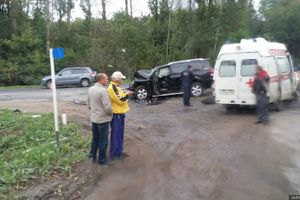 В Псковской области Land Cruiser протаранил трактор (фото)